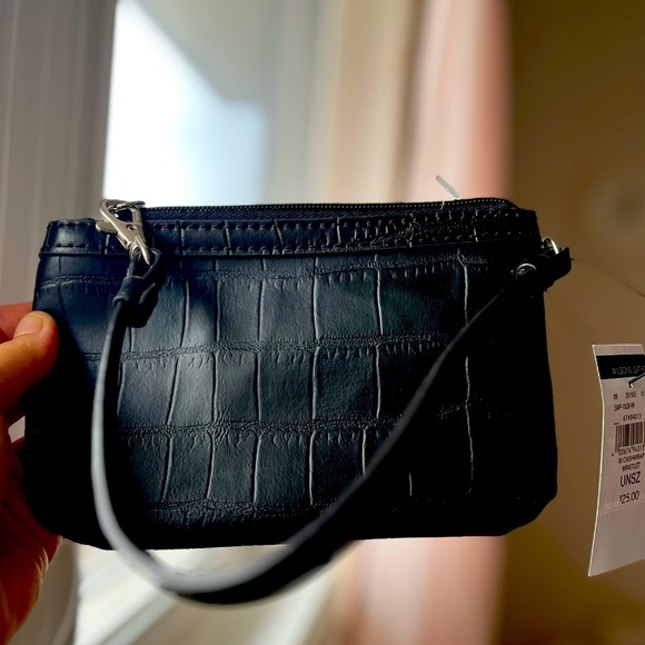 WILSONS Leather wristlet, brand new with tags! - Picture 1 of 8